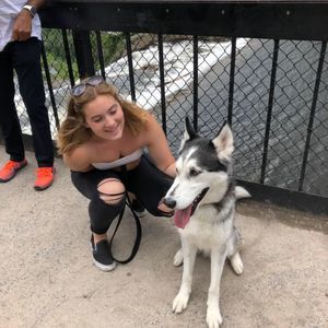 Meet your Posher, Chloe